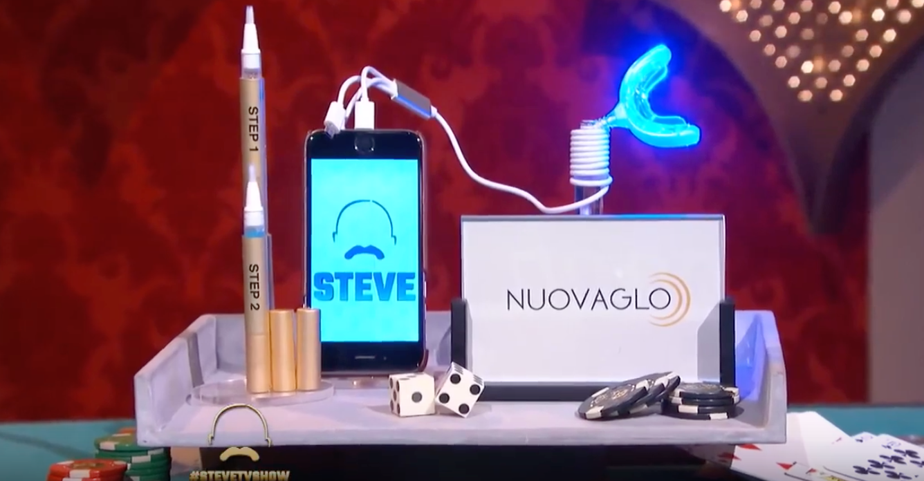 NUOVAGLO™ Smartphone-Powered LED Teeth Whitening System